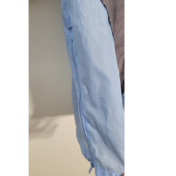 Walt Disney World Disney Resorts Windbreaker Raincoat Womens X-Small OVERSIZED - Picture 4 of 7